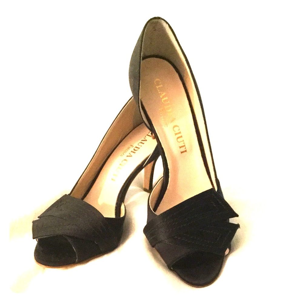 NWOB!  Claudia Ciuti Black Satin Peep-Toe Pump